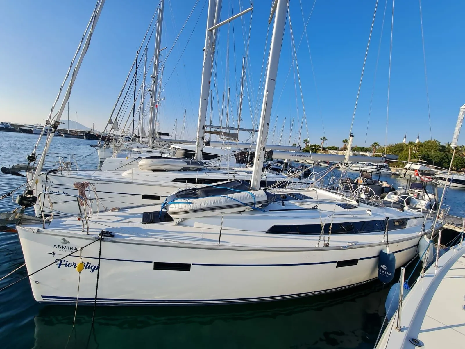 Fiordiligi Charter Boat