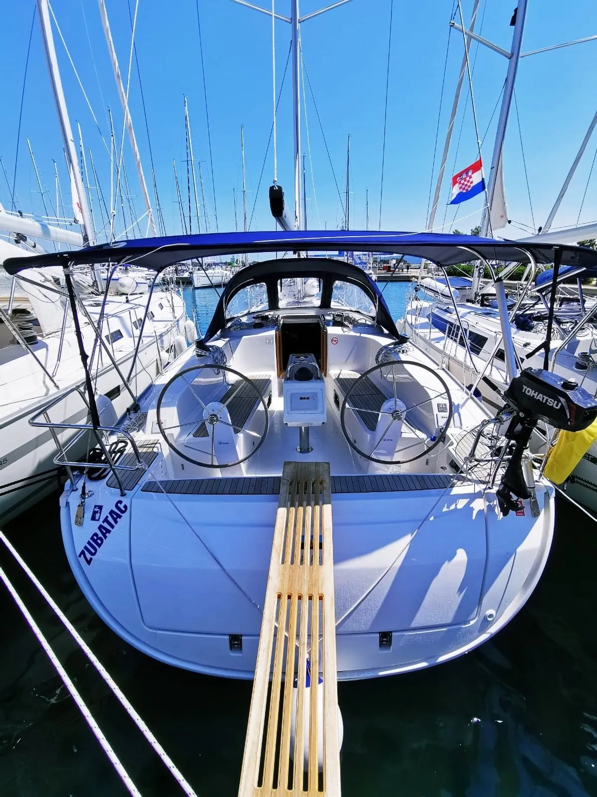 Zubatac Charter Boat - 1