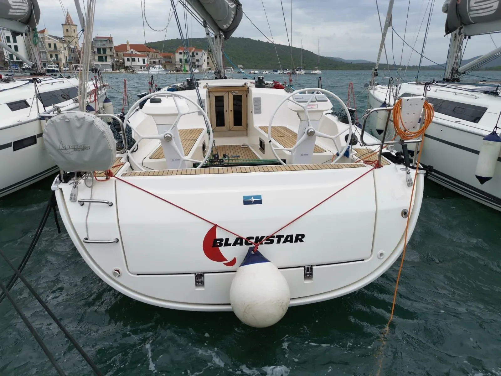 Rent a 12.35m Sailing Yacht in Pirovac