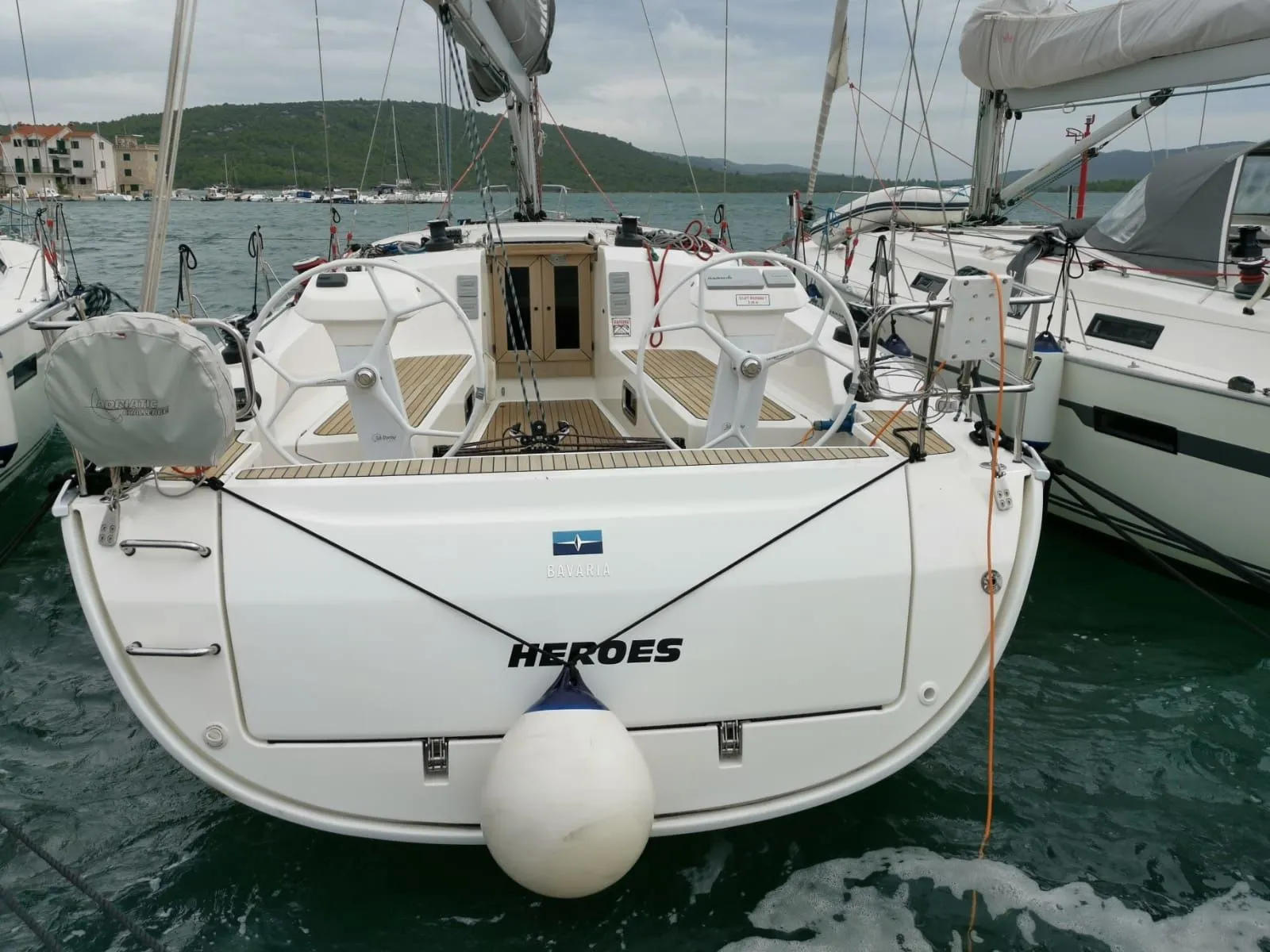 Heroes Kiralık Teknesi - 1