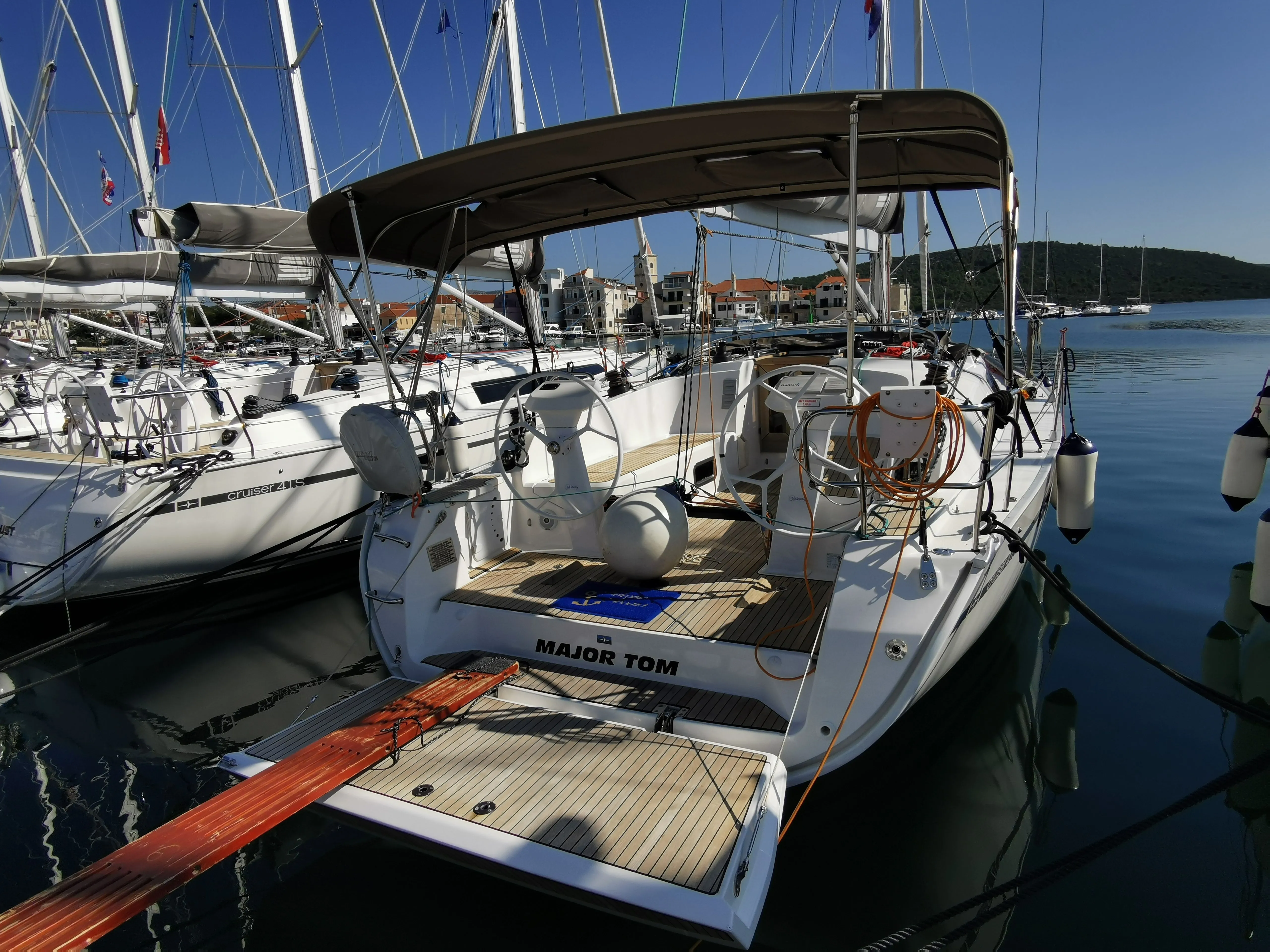 Major Tom Charterboot - 5