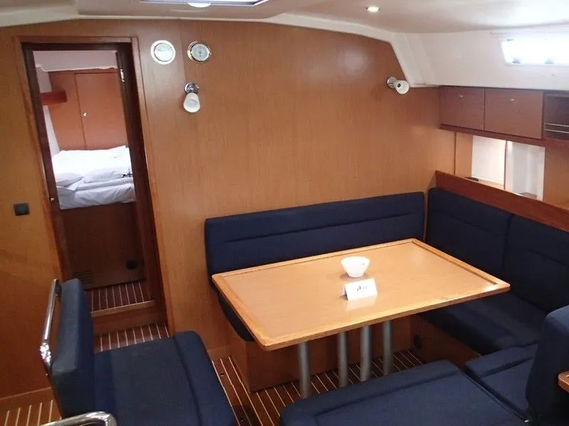 Controvento Charter Boat - 5