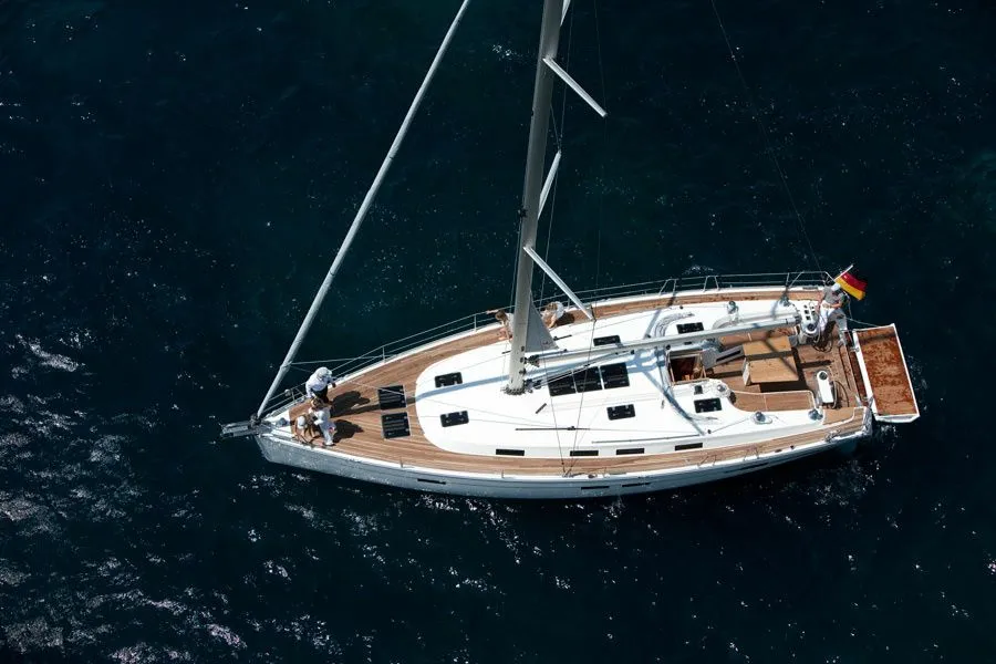 Lu Charter Boat