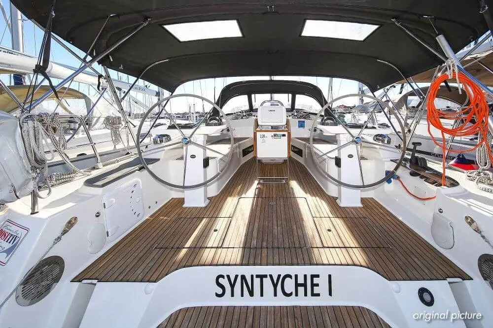 Syntyche Charterboot - 5