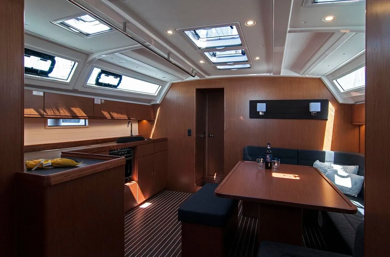 Adria Myriam Charterboot - 5