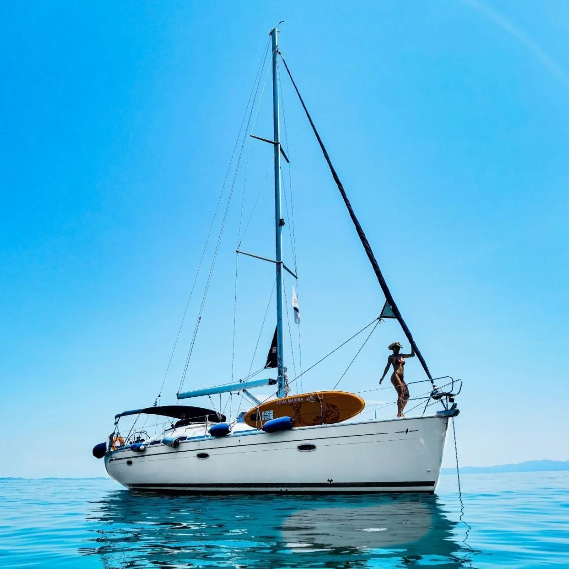 Aida Charter Boat