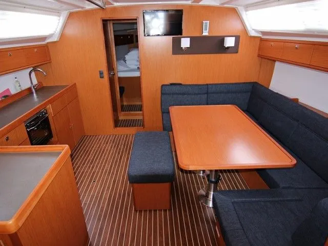 Alessandra Charter Boat - 5