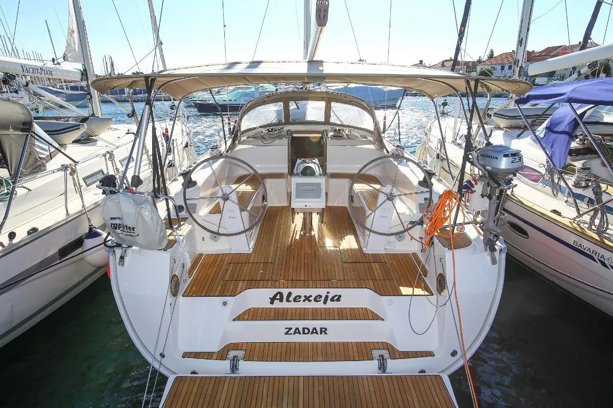 Alexeja Charterboot - 3