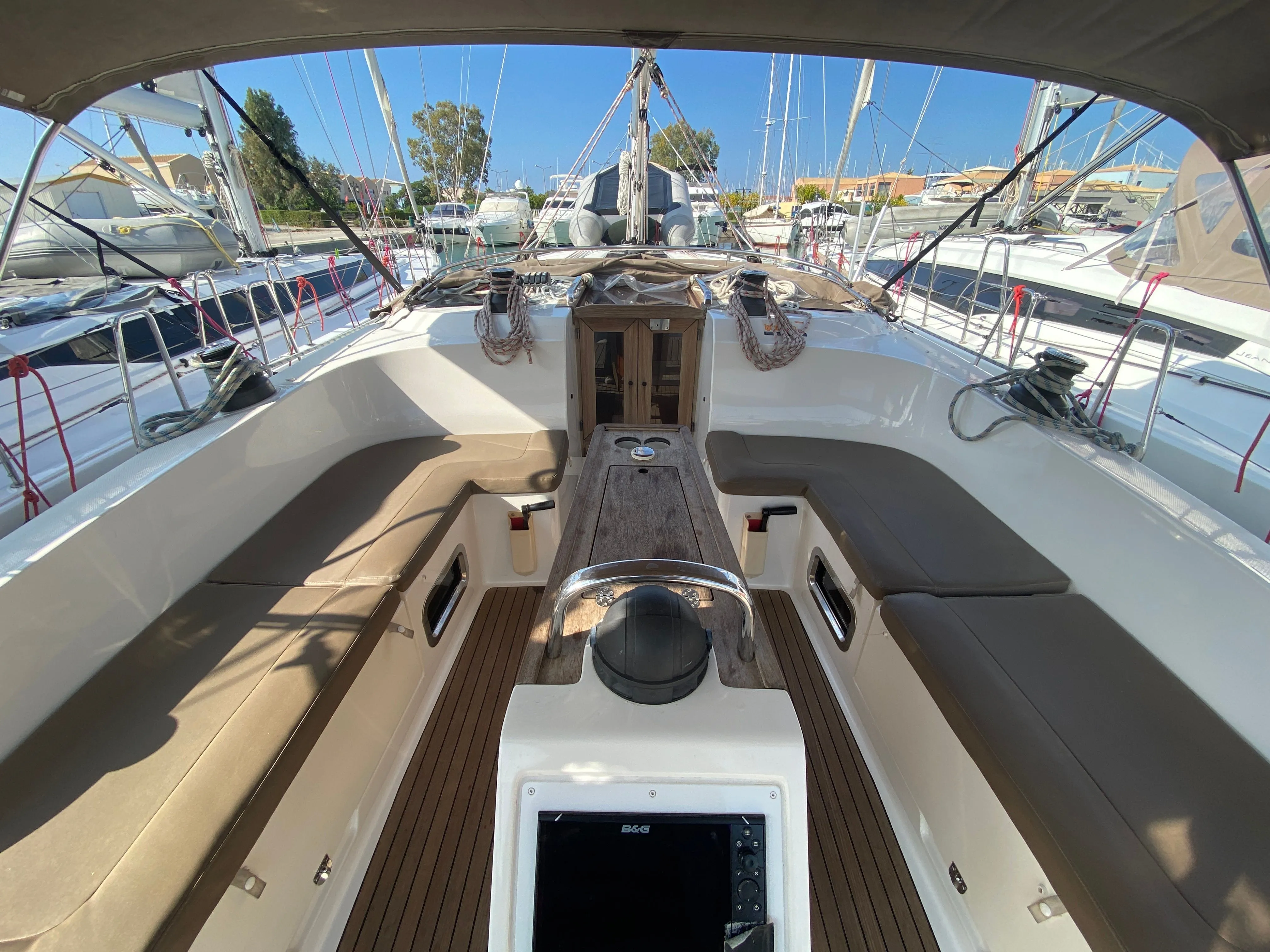 Чартер Alma Libre 4 - 4