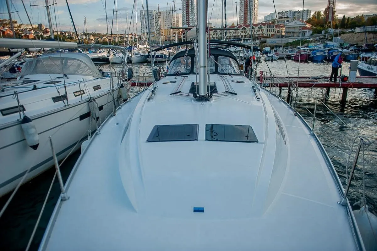 14.2m Sevastopol Bavaria Cruiser 46 Sailing Yacht Hire