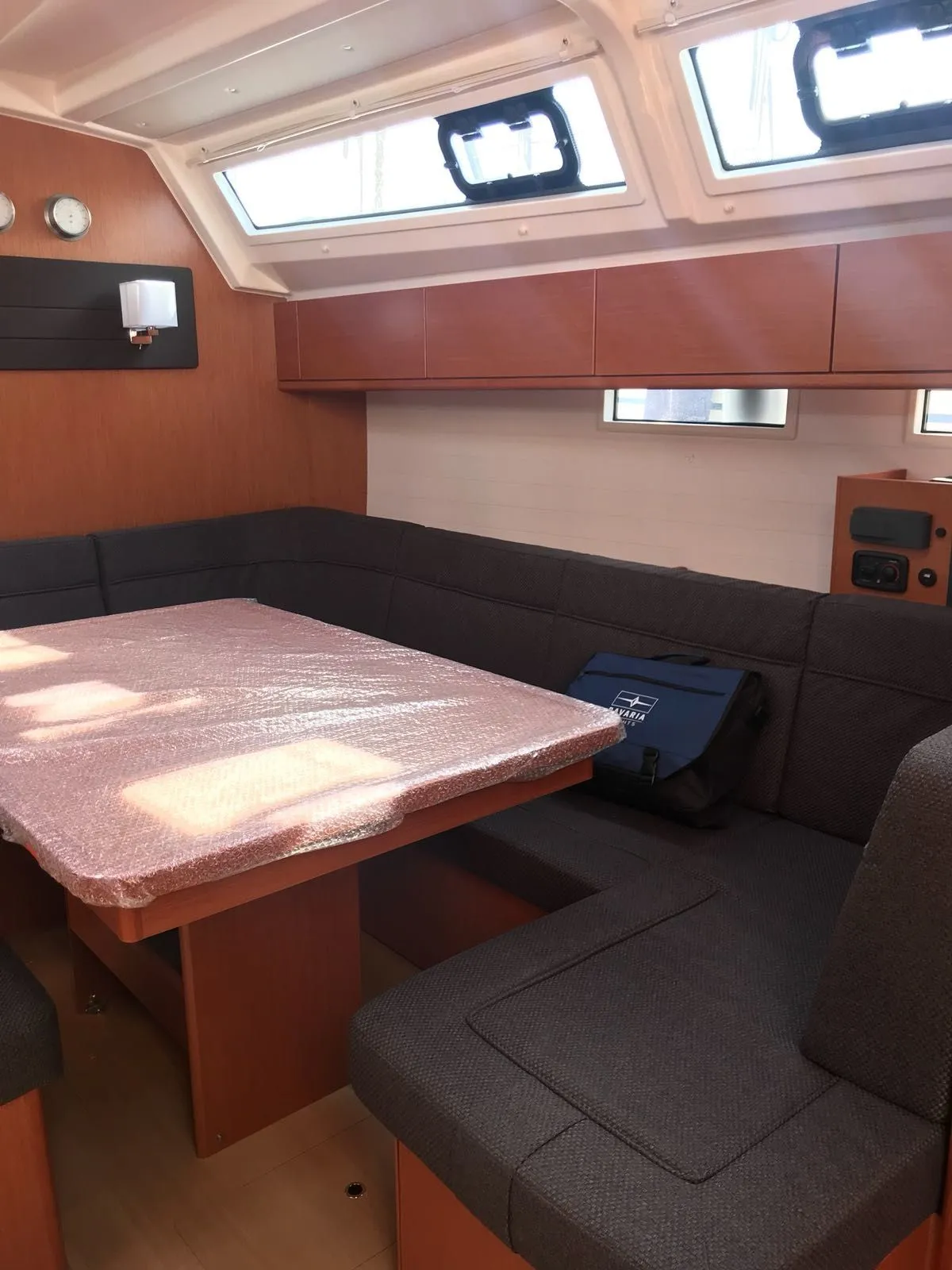 Andrea Charterboot - 5