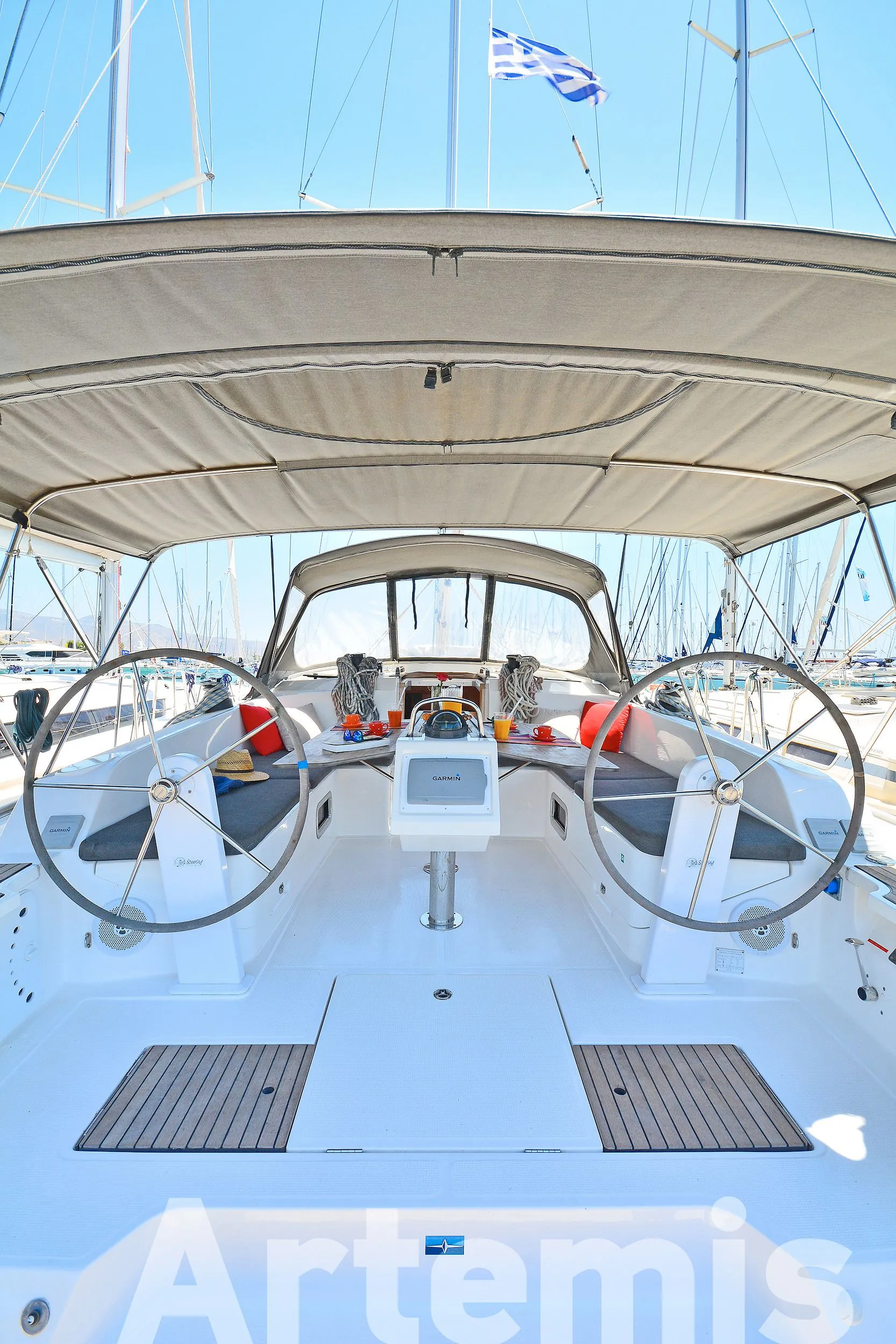 Artemis Charter Boat - 5