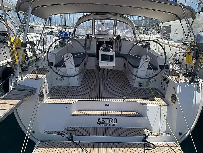 Лодка - 14.32м аренда парусная яхта Bavaria Cruiser 46 в Кос