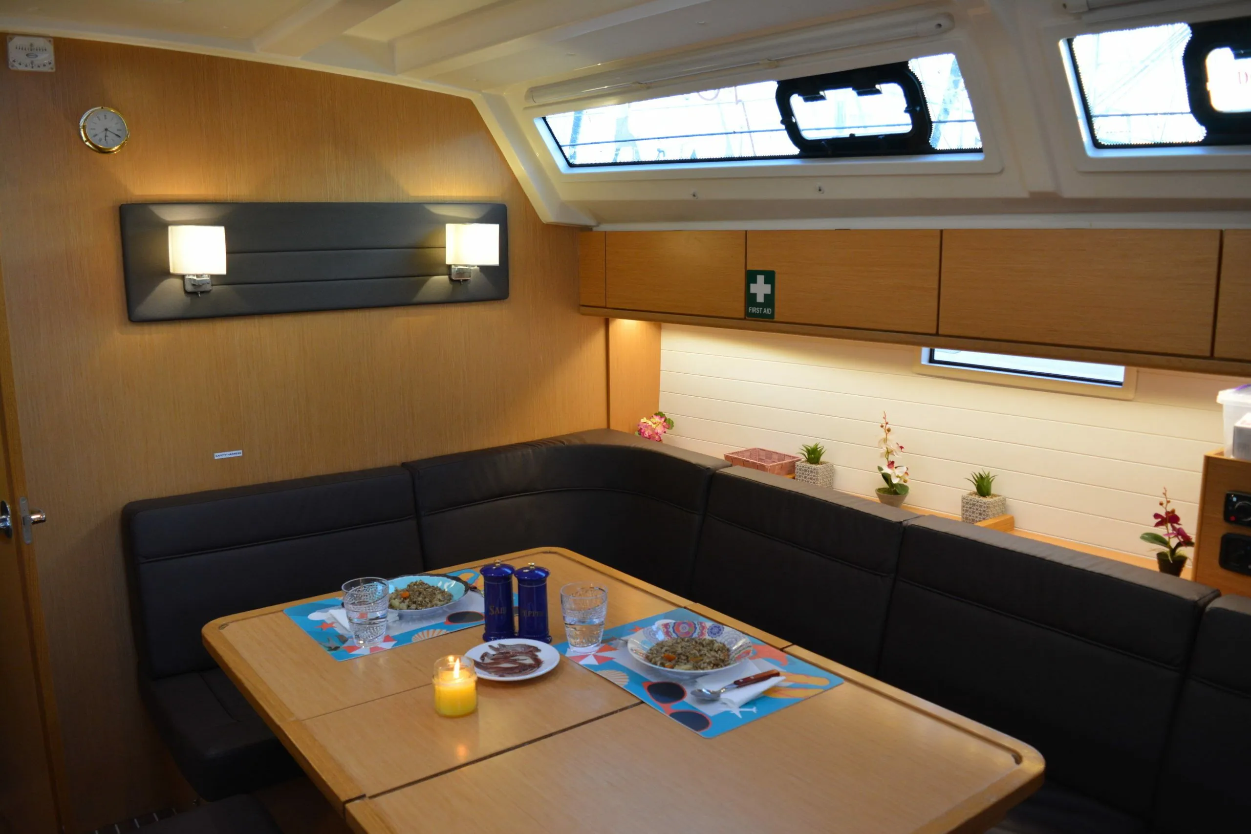 Suz Charter Boat - 5