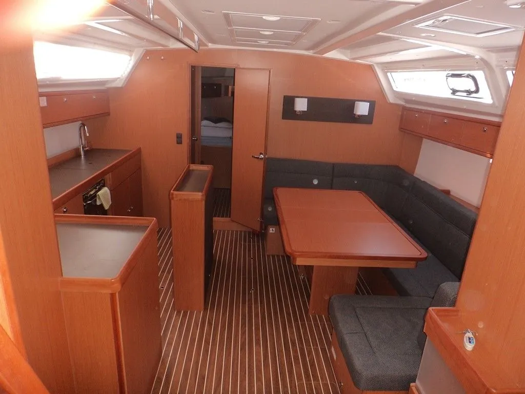 Aurora Charter Boat - 5