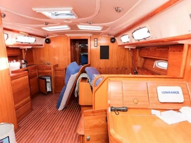 Charter a 13.95m Bavaria Cruiser 46 in Leuca