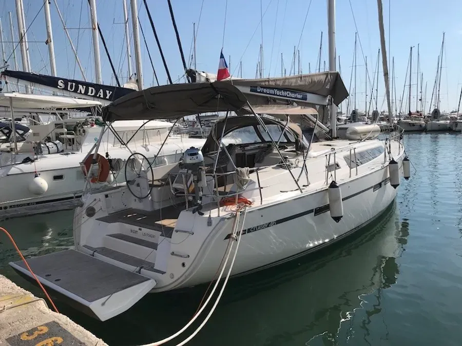 Bizet Charter Boat