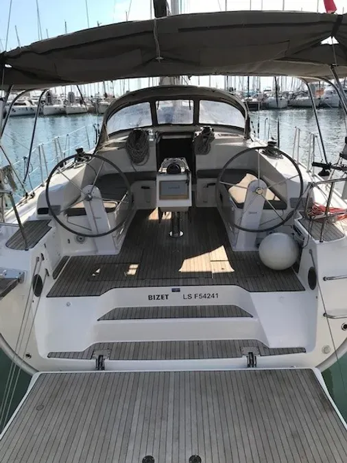Bizet Charter Boat