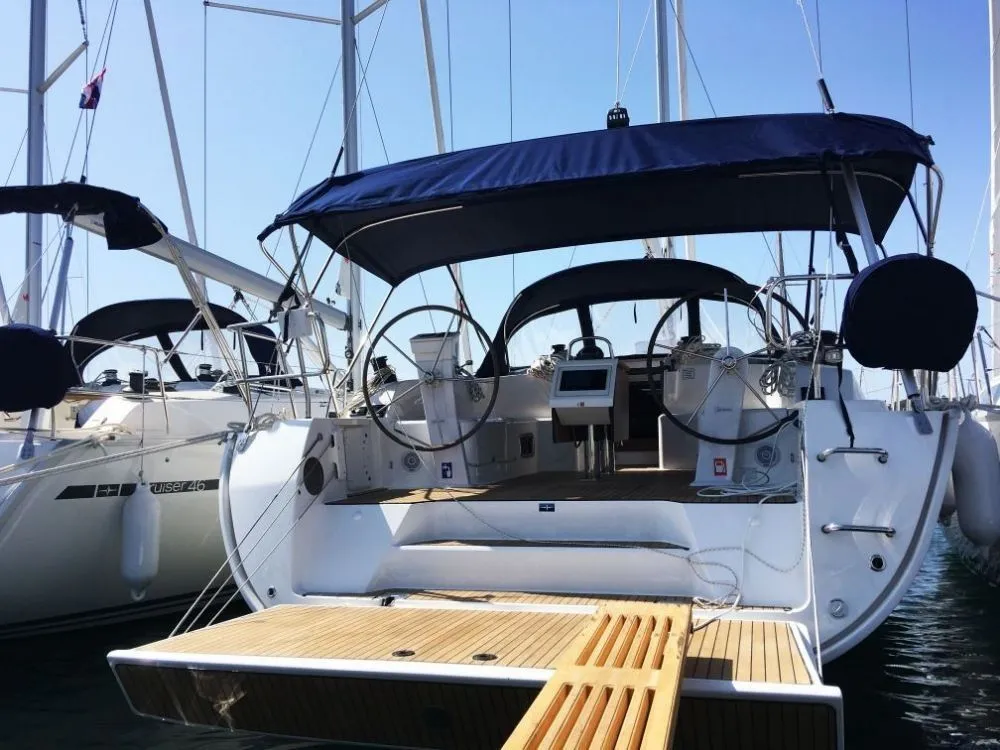 Чартер Calisto - 3