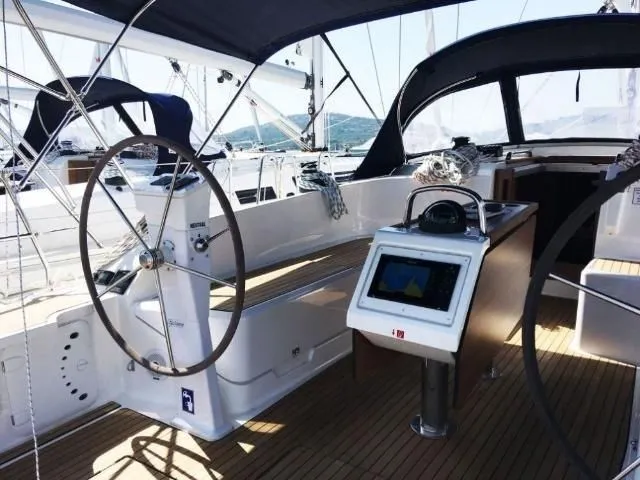 Чартер Calisto - 5