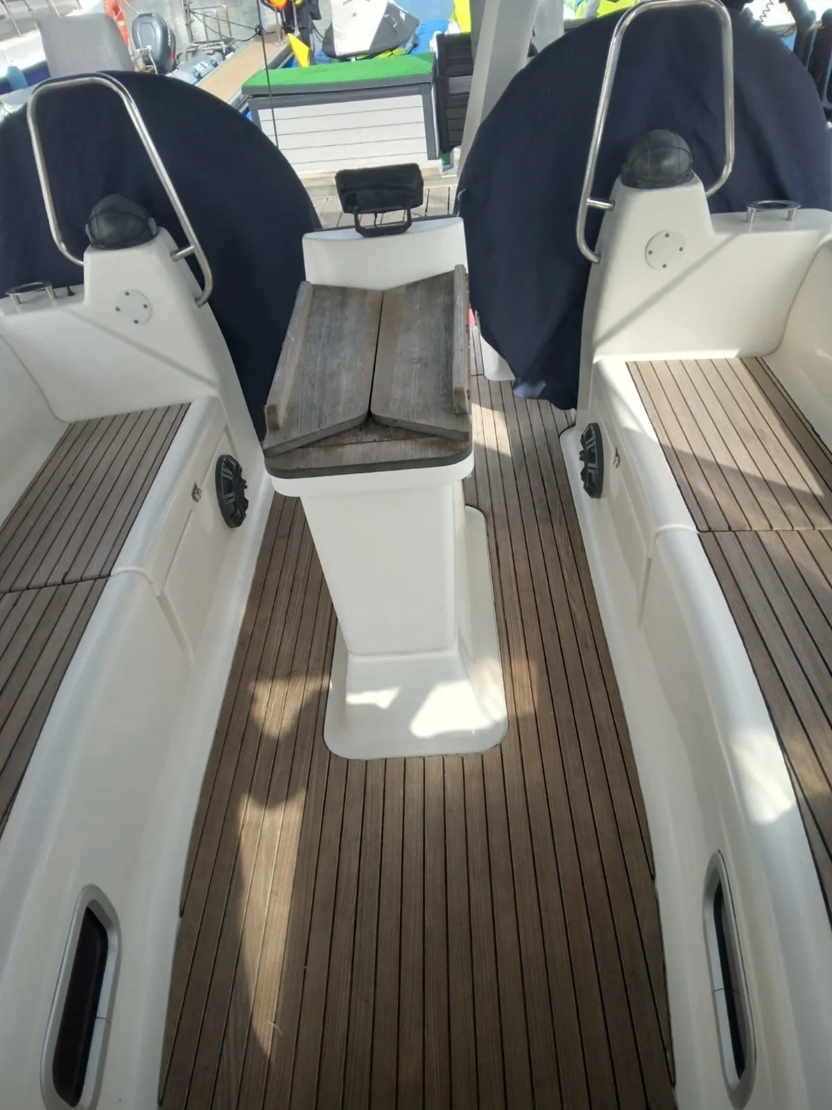 Explore Las Galletas on a 14.2m Rental Sailing Yacht