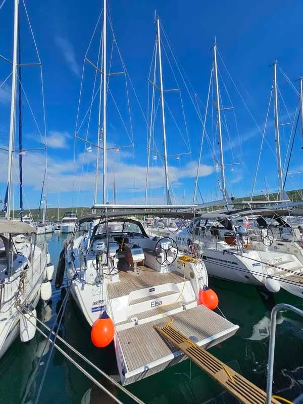 Elsa Charter Boat - 4