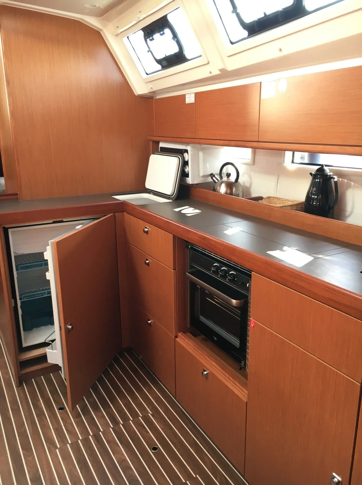 Чартер Eris - 5