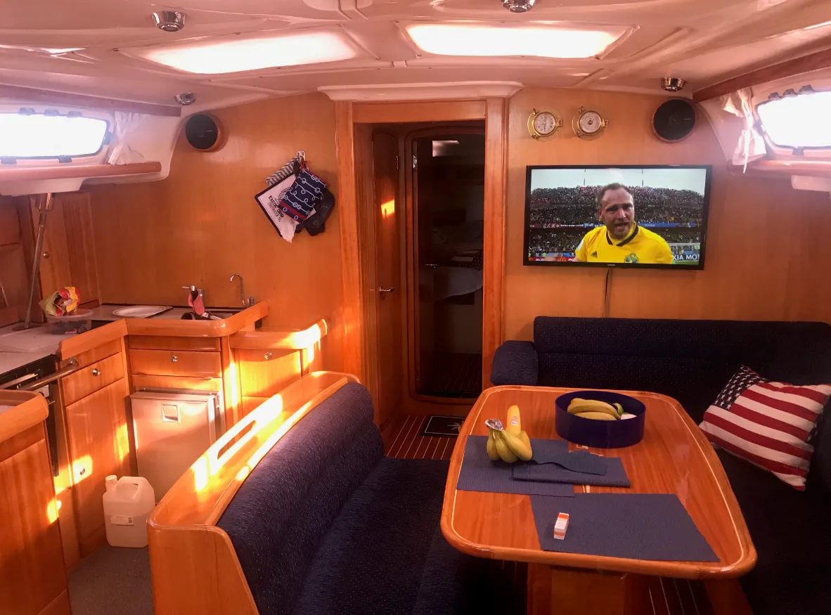 Evita 3 Charter Boat - 5