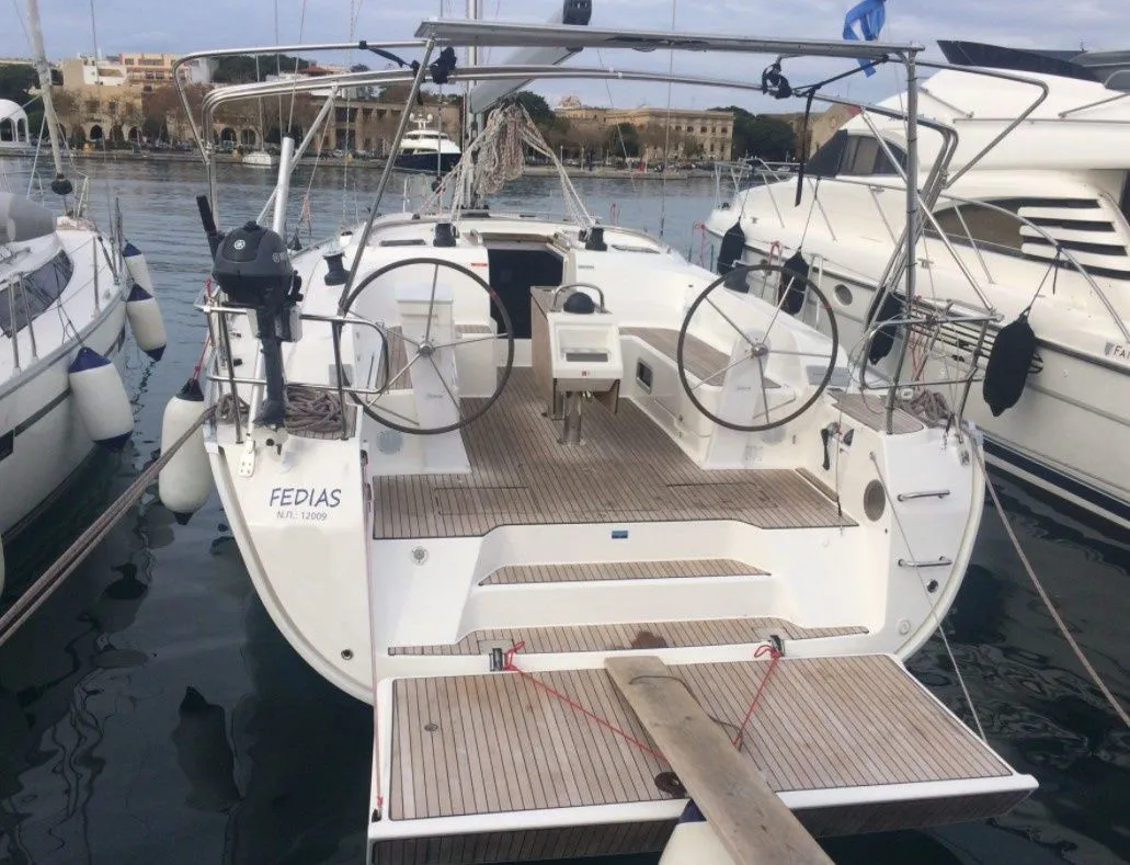 Charter a 14.27m Sailing Yacht Bavaria Cruiser 46 in Rhodes Town