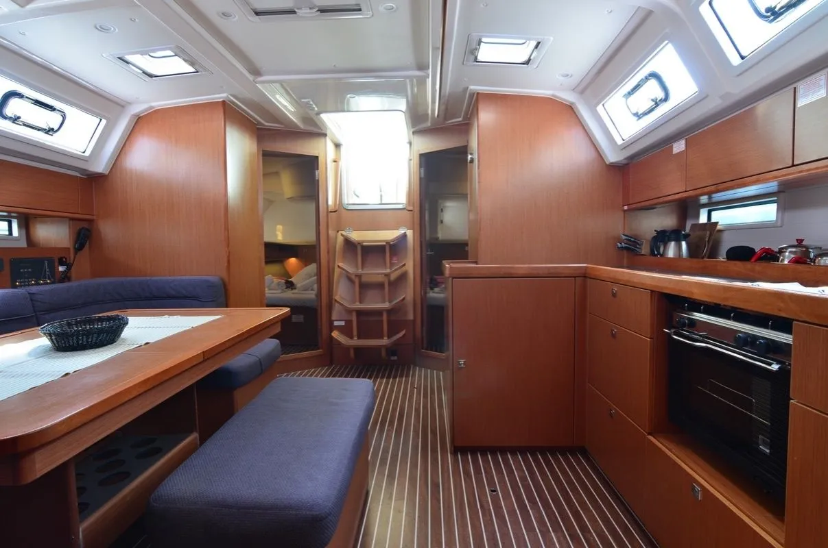 Felicitas 1 Charter Boat