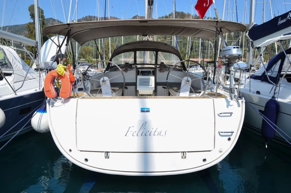 Charter a 14.27m Sailing Yacht in Göcek