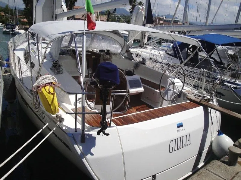 Charter a 14.27m Bavaria Cruiser 46 in Milazzo
