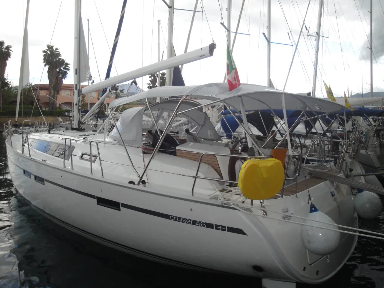 Charter a 14.27m Bavaria Cruiser 46 in Milazzo