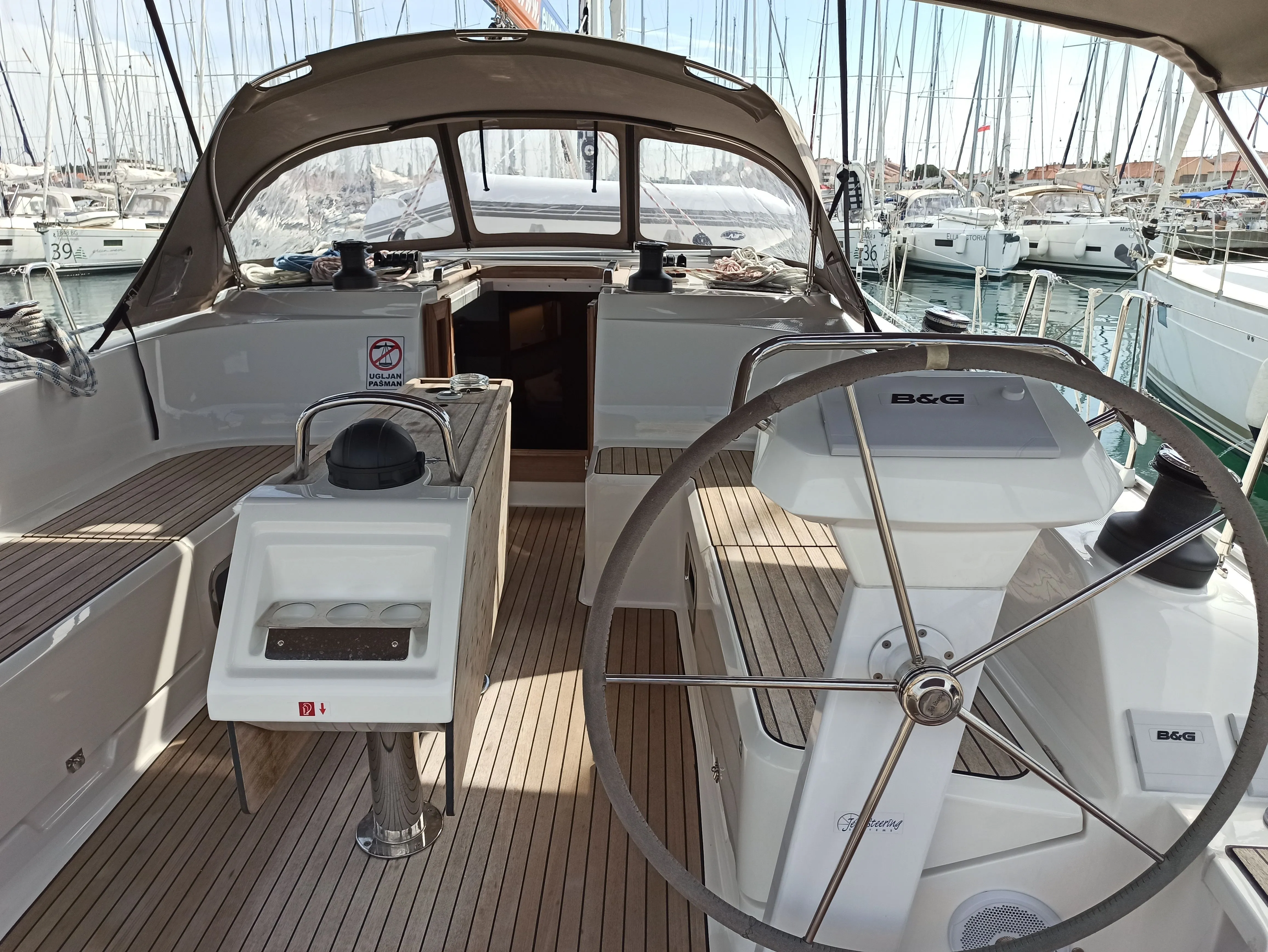 Hana Charterboot - 5