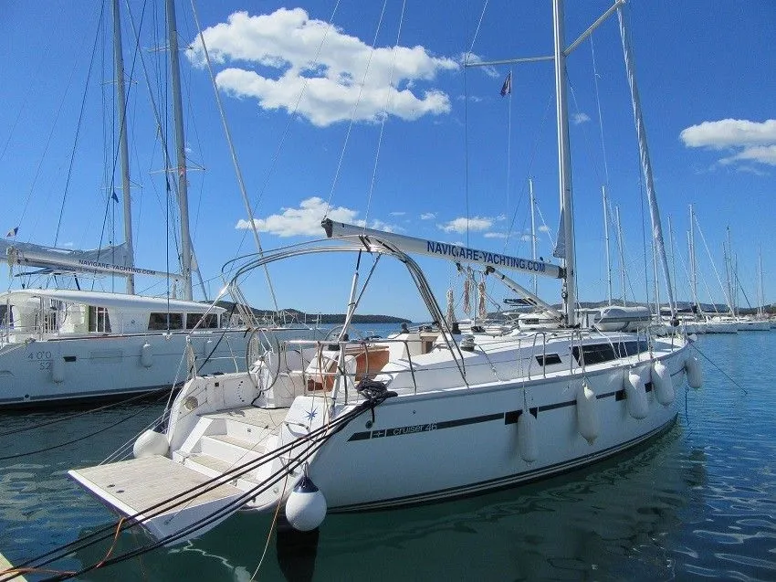 Hildr Charter Boat - 3