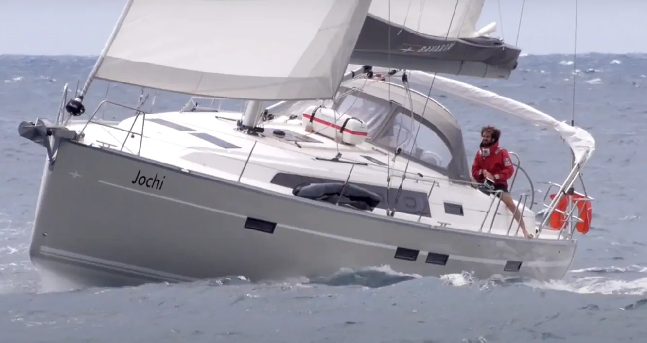 Charter a 14.27m Sailing Yacht Bavaria Cruiser 46 in São Miguel