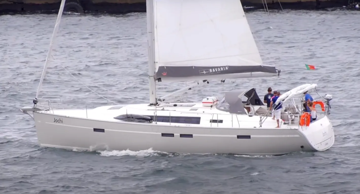 Charter a 14.27m Sailing Yacht Bavaria Cruiser 46 in São Miguel