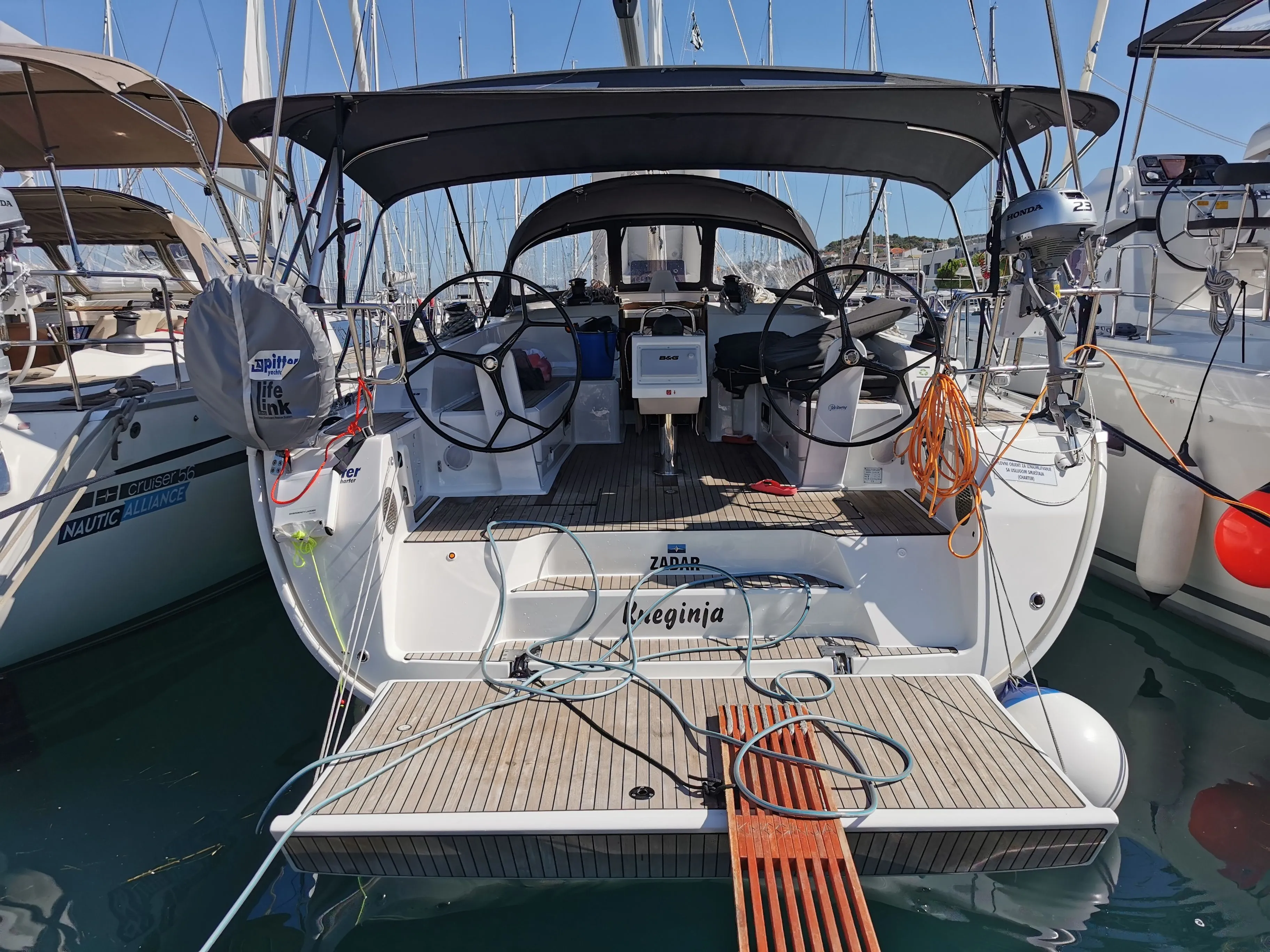 Boot - Rent a 14.27m 4 Cabin Sailing Yacht in Biograd na Moru
