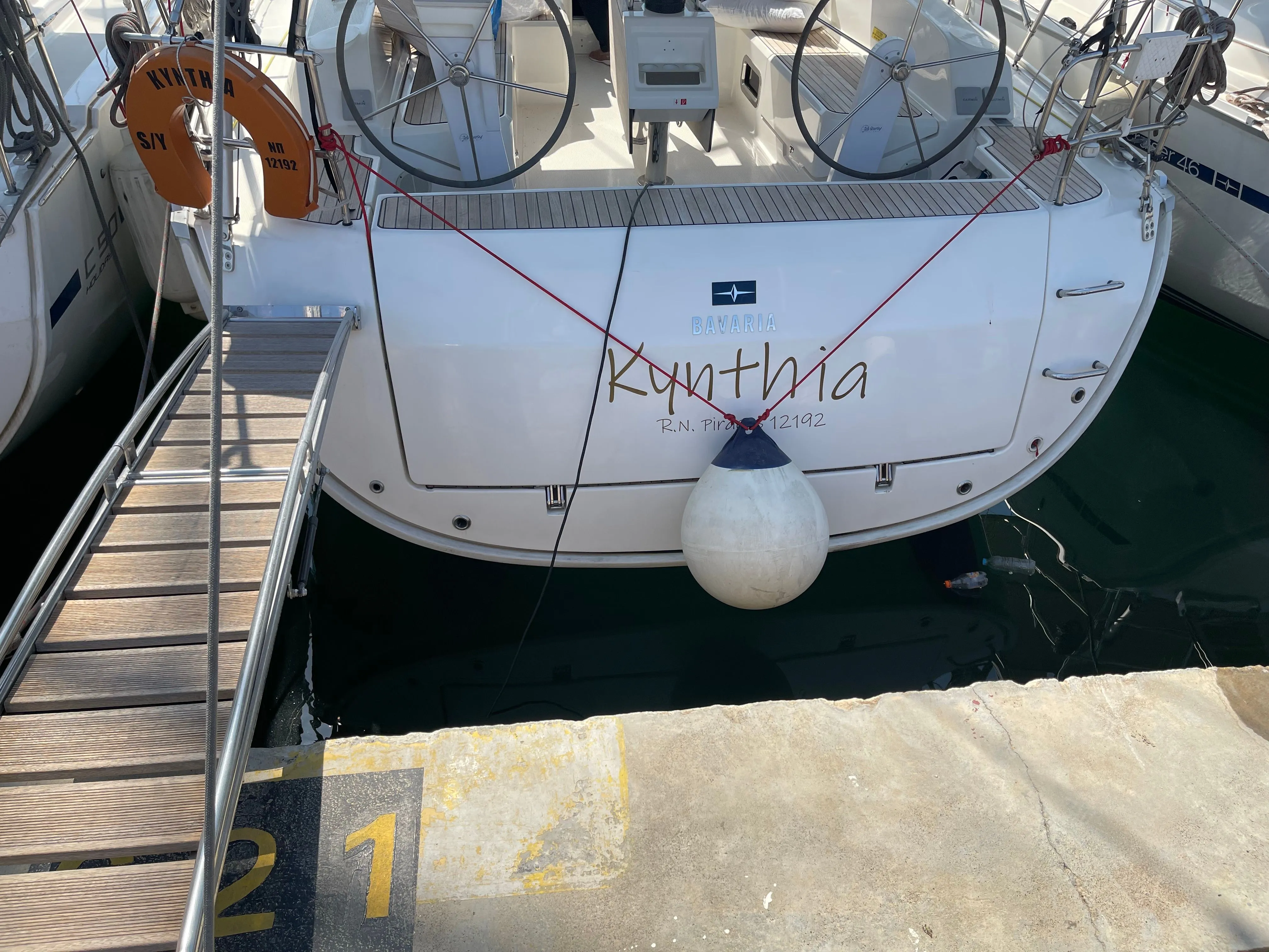 Kynthia Charterboot - 3