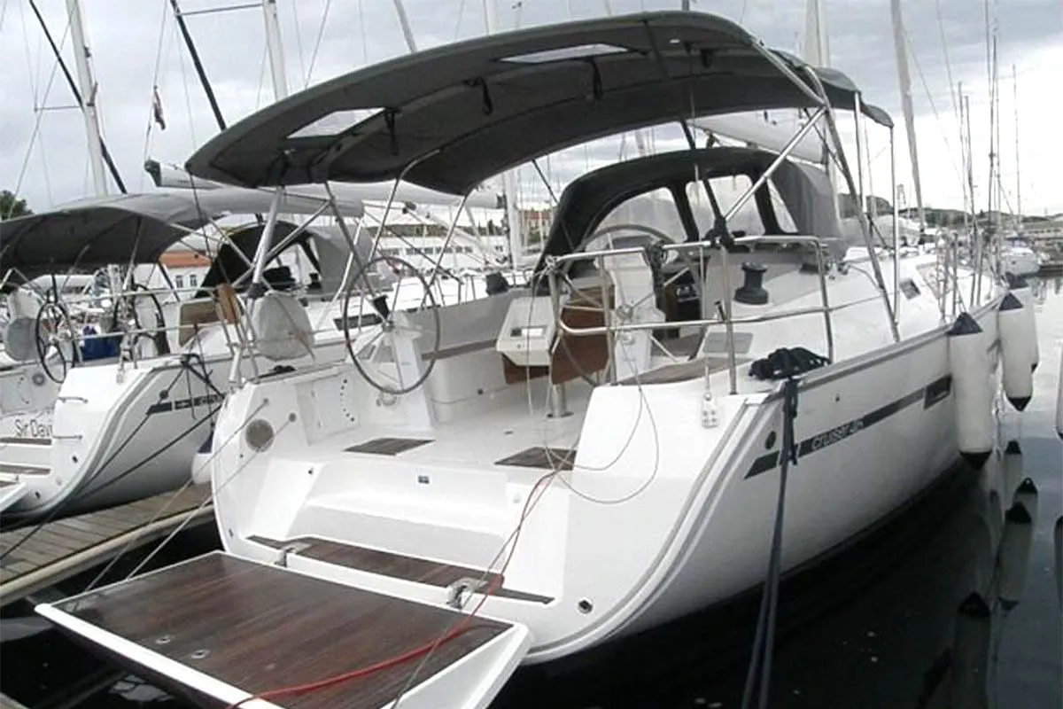 Kyveli Mietboot