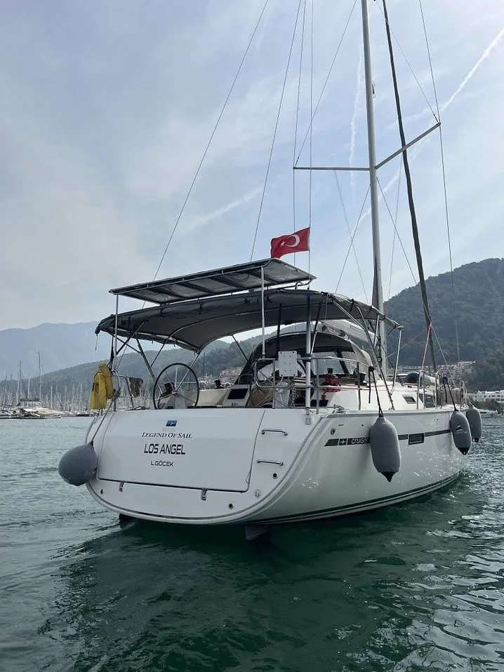 Explore Fethiye on a 14.27m Rental Boat