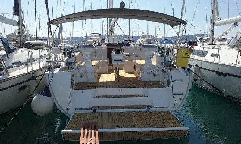 Boot - 14.27m Primošten Bavaria Cruiser 46 Hire