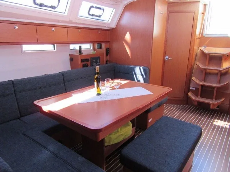 Lula Charterboot - 5