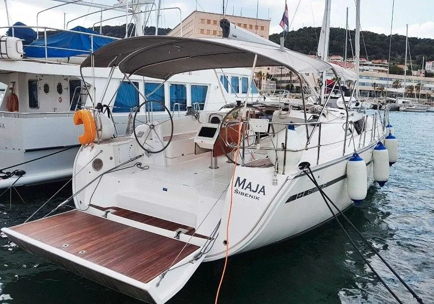 Boat - Rent a 14.27m Sailing Yacht Bavaria Cruiser 46 in Split