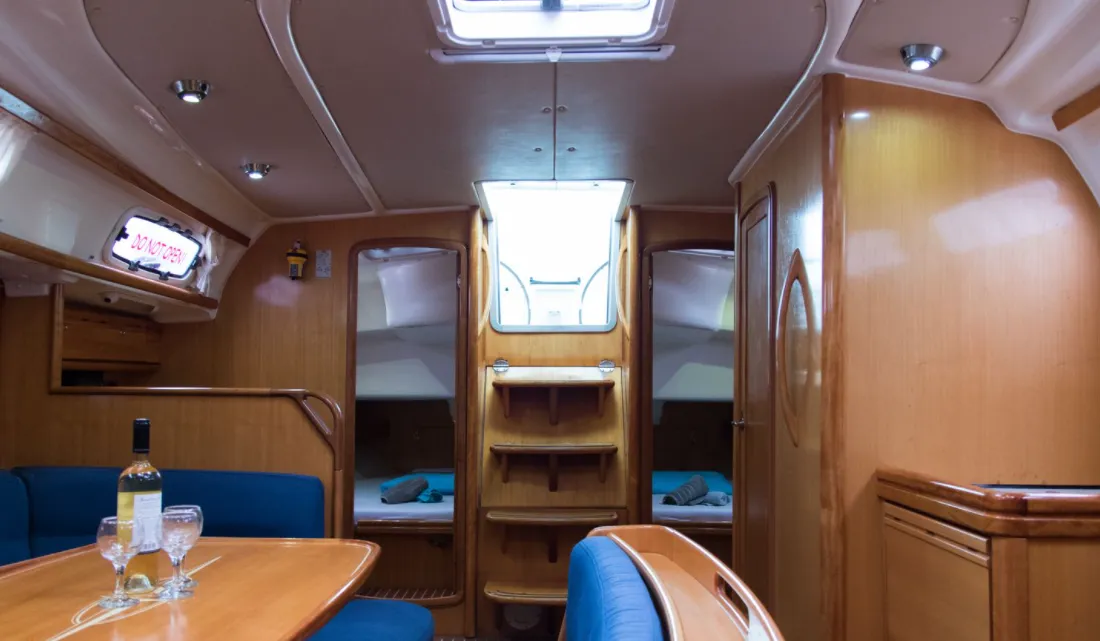 Mary Ann Charterboot - 4