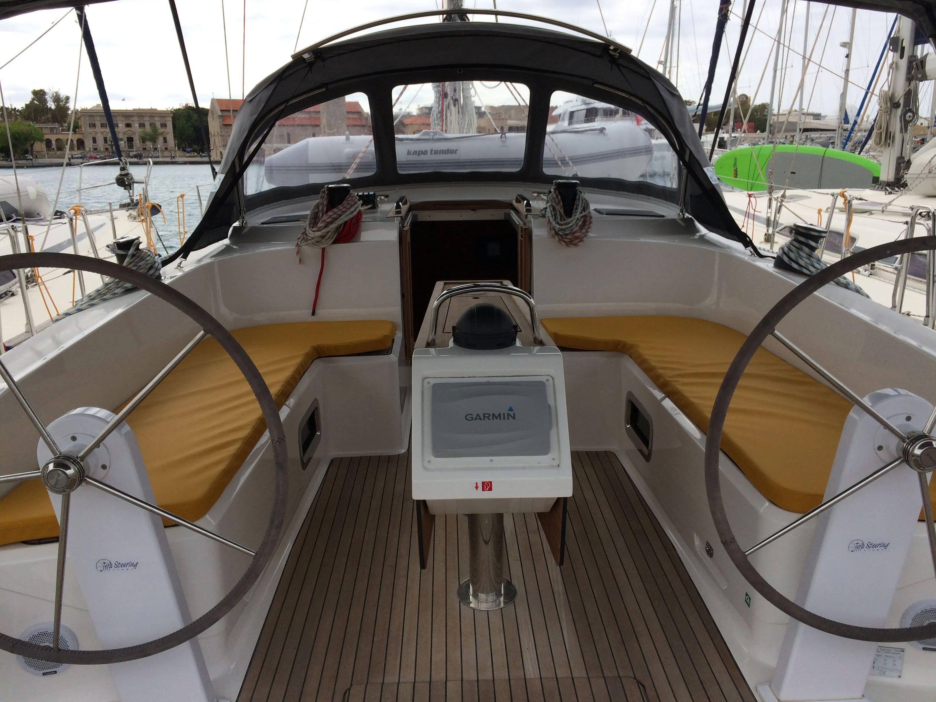 Melodia Charter Boat
