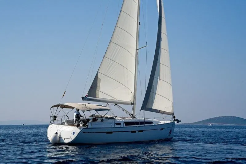 MH 40 Charter Boat