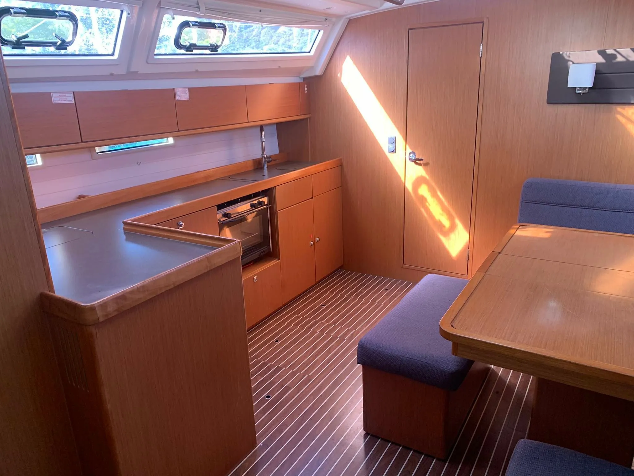 Чартер Chriseli - 4