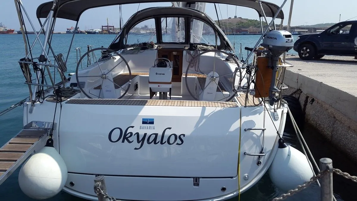 Rent a 14.02m Bavaria Cruiser 46 in Lavrion