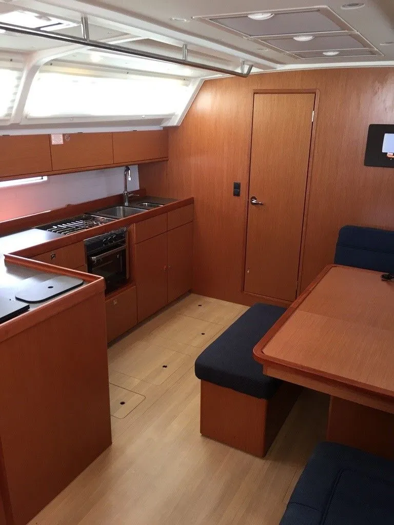 Optima Prime Charterboot - 4